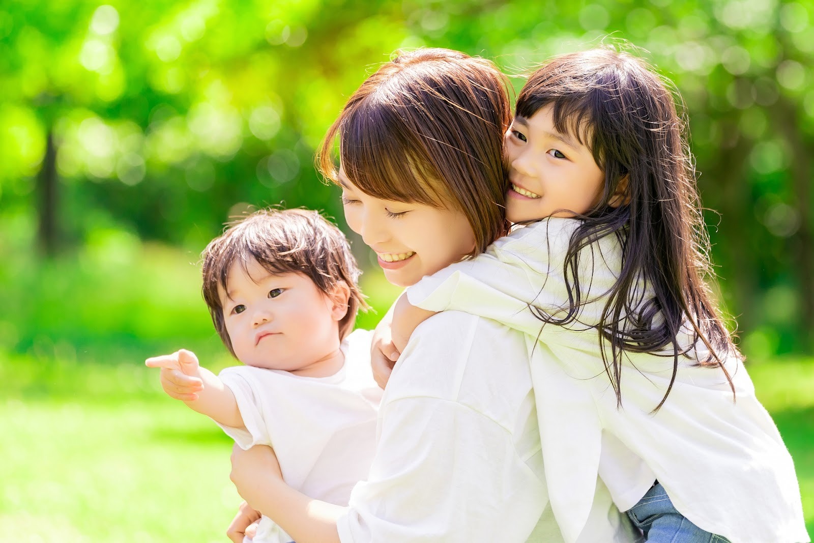 送り迎え不要!最近人気の"自宅でできる習い事"とは? 実際に始めたご家庭の声